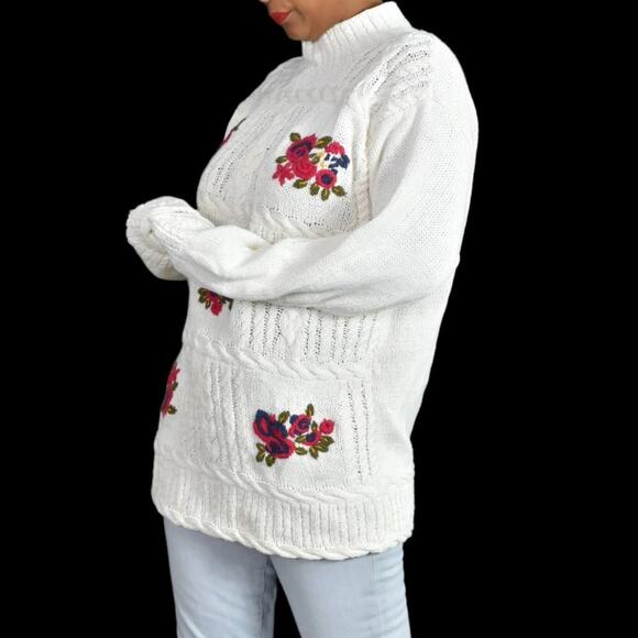 Vintage American Eagle Chunky Sweater White HandKnit Fisherman Floral Size Large - Picture 11 of 15